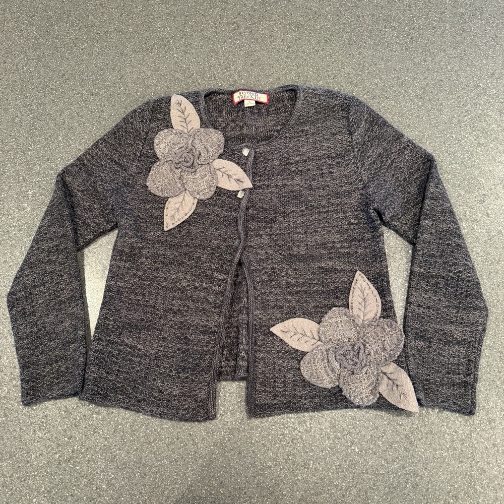 Beyondโ Threads Gray Floral Alpaca Cardigan Small Soft